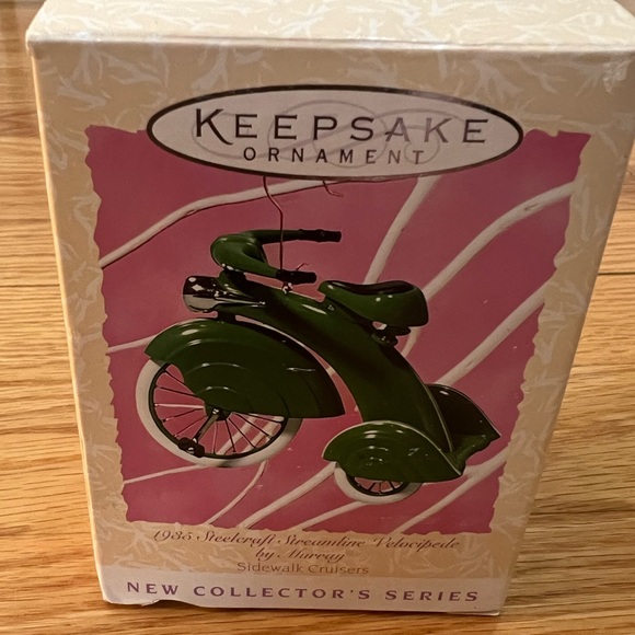 Hallmark Holiday Rare Sidewalk Cruisers Ornament Poshmark